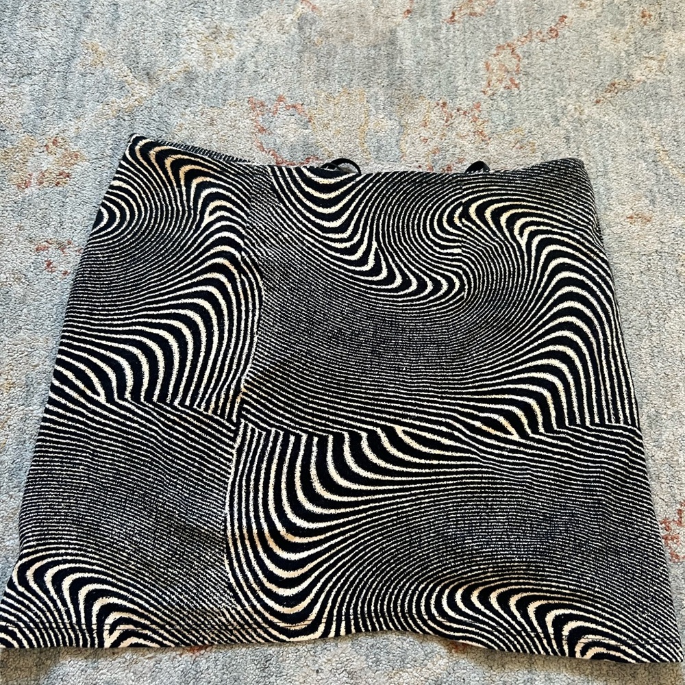 Urban Outfitters Black and Cream Swirl Pencil Skirt
